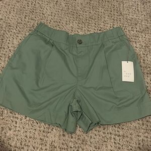 NWT a. new day medium shorts    A
